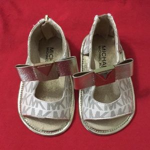 Michael Kors infant shors size 3